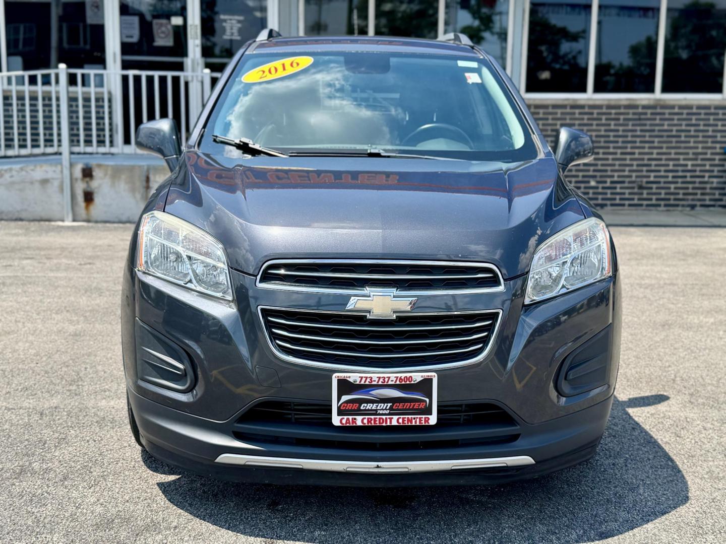 2016 GRAY Chevrolet Trax LT FWD (3GNCJLSB7GL) with an 1.4L L4 DOHC 16V engine, 6A transmission, located at 7600 S Western Ave., Chicago, IL, 60620, (773) 918-3980, 0.000000, 0.000000 - Photo#1
