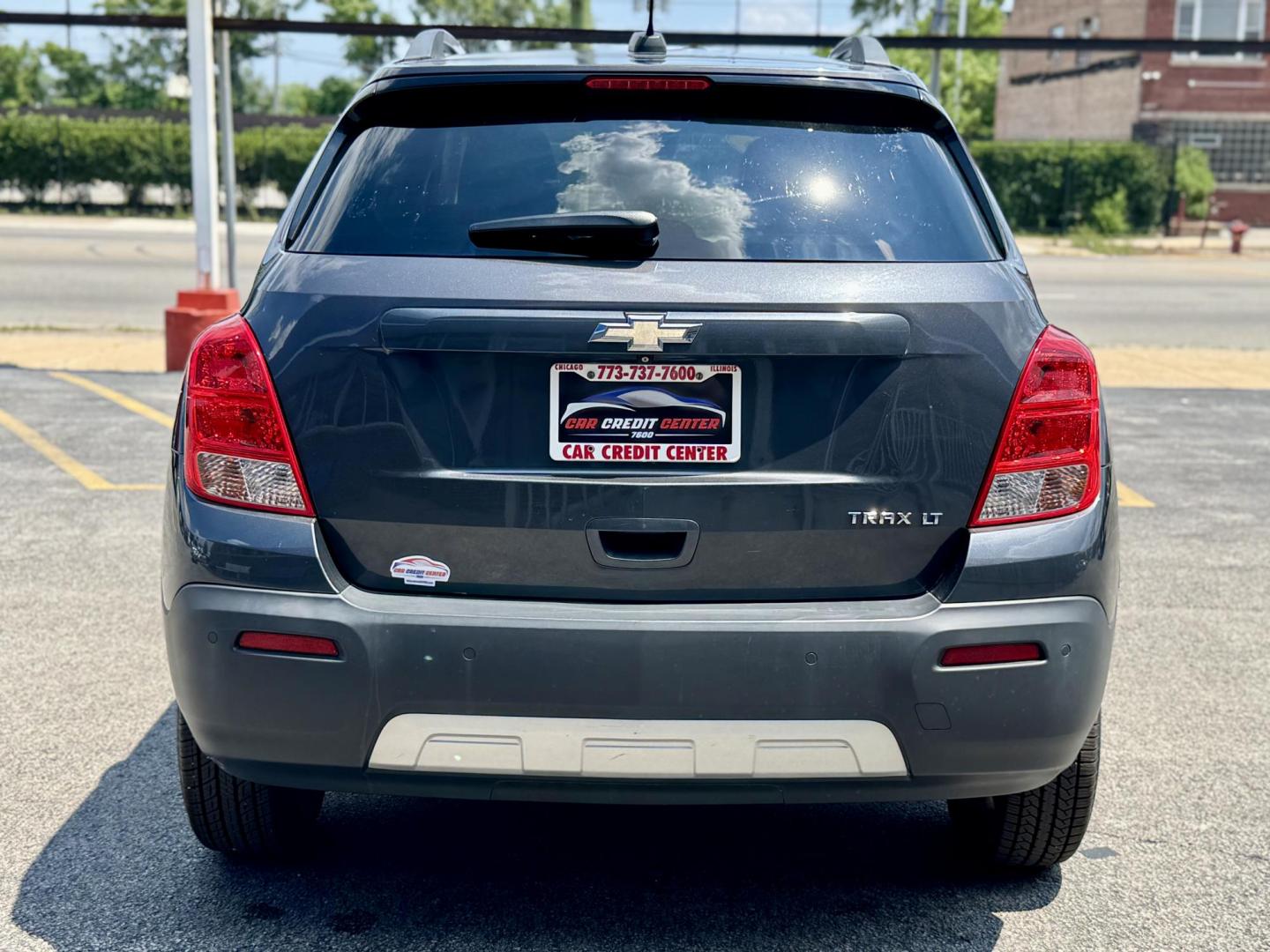 2016 GRAY Chevrolet Trax LT FWD (3GNCJLSB7GL) with an 1.4L L4 DOHC 16V engine, 6A transmission, located at 7600 S Western Ave., Chicago, IL, 60620, (773) 918-3980, 0.000000, 0.000000 - Photo#3