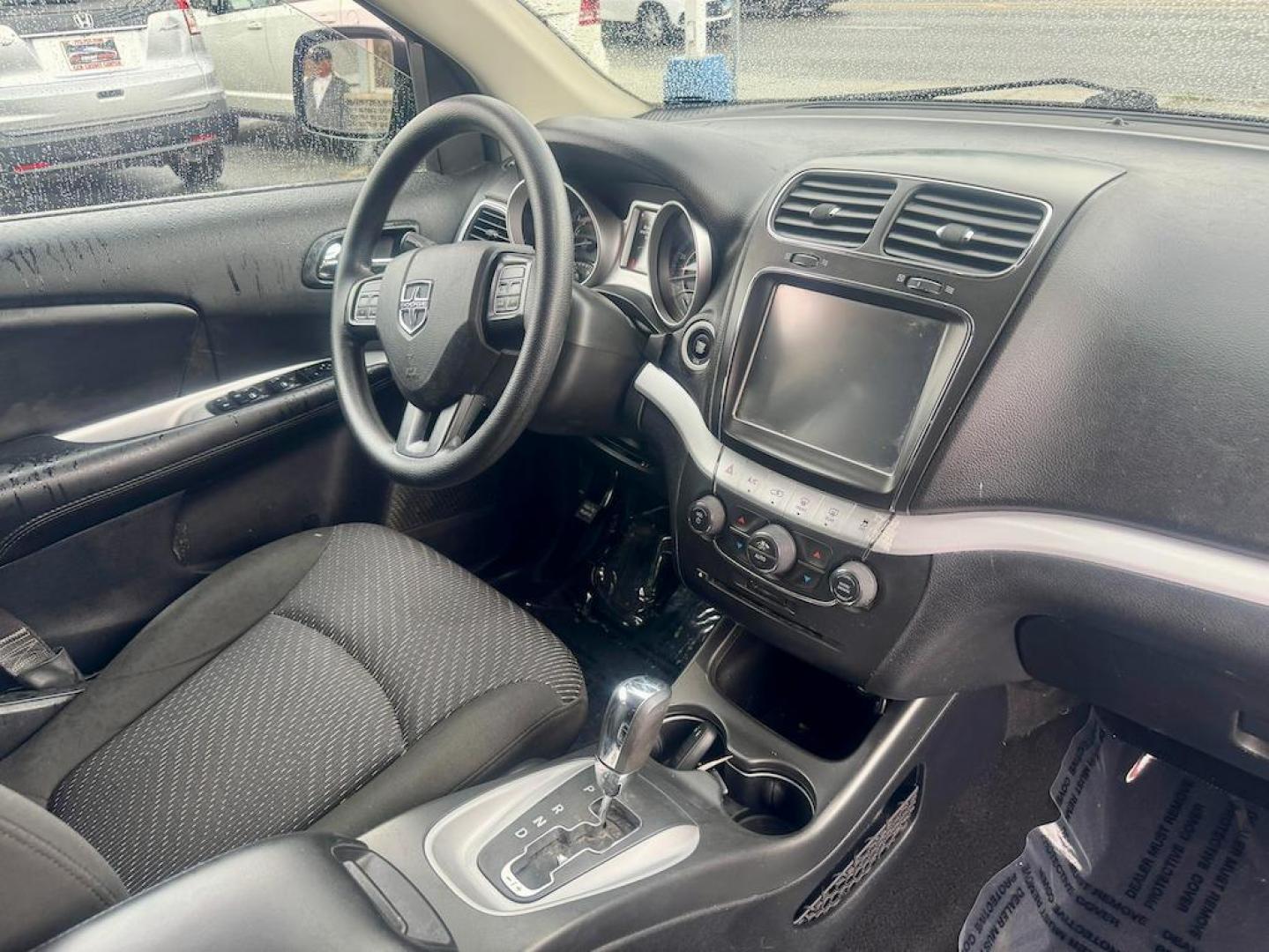 2019 GRAY Dodge Journey SE (3C4PDCBB6KT) with an 2.4L L6 DOHC 16V engine, 4A transmission, located at 7600 S Western Ave., Chicago, IL, 60620, (773) 918-3980, 0.000000, 0.000000 - Photo#8
