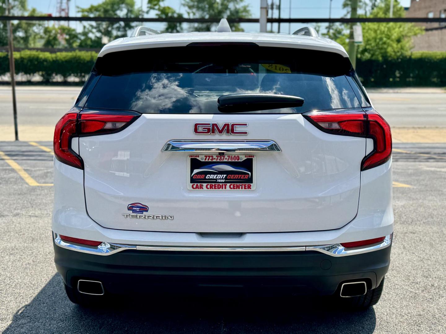 2018 WHITE GMC Terrain SLT (3GKALPEX2JL) with an 2.0L L4 DOHC 16V TURBO engine, 6A transmission, located at 7600 S Western Ave., Chicago, IL, 60620, (773) 918-3980, 0.000000, 0.000000 - Photo#3
