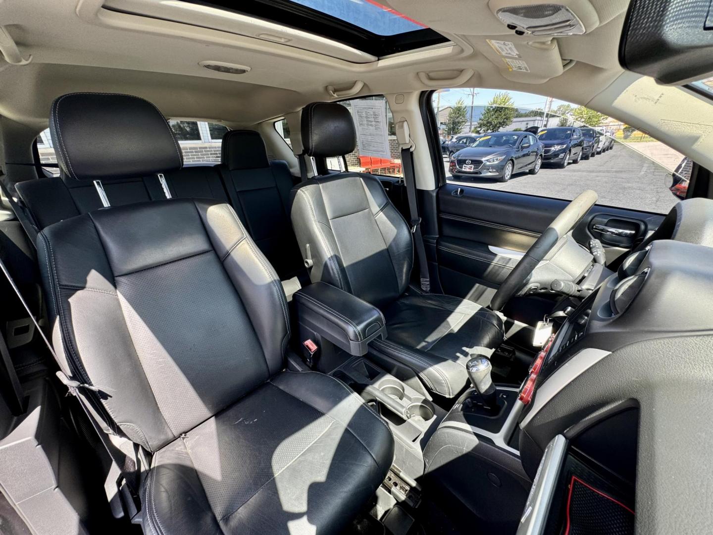 2015 BLACK Jeep Compass Latitude FWD (1C4NJCEAXFD) with an 2.0L L4 DOHC 16V engine, Continuously Variable Transmission transmission, located at 7600 S Western Ave., Chicago, IL, 60620, (773) 918-3980, 0.000000, 0.000000 - Photo#9