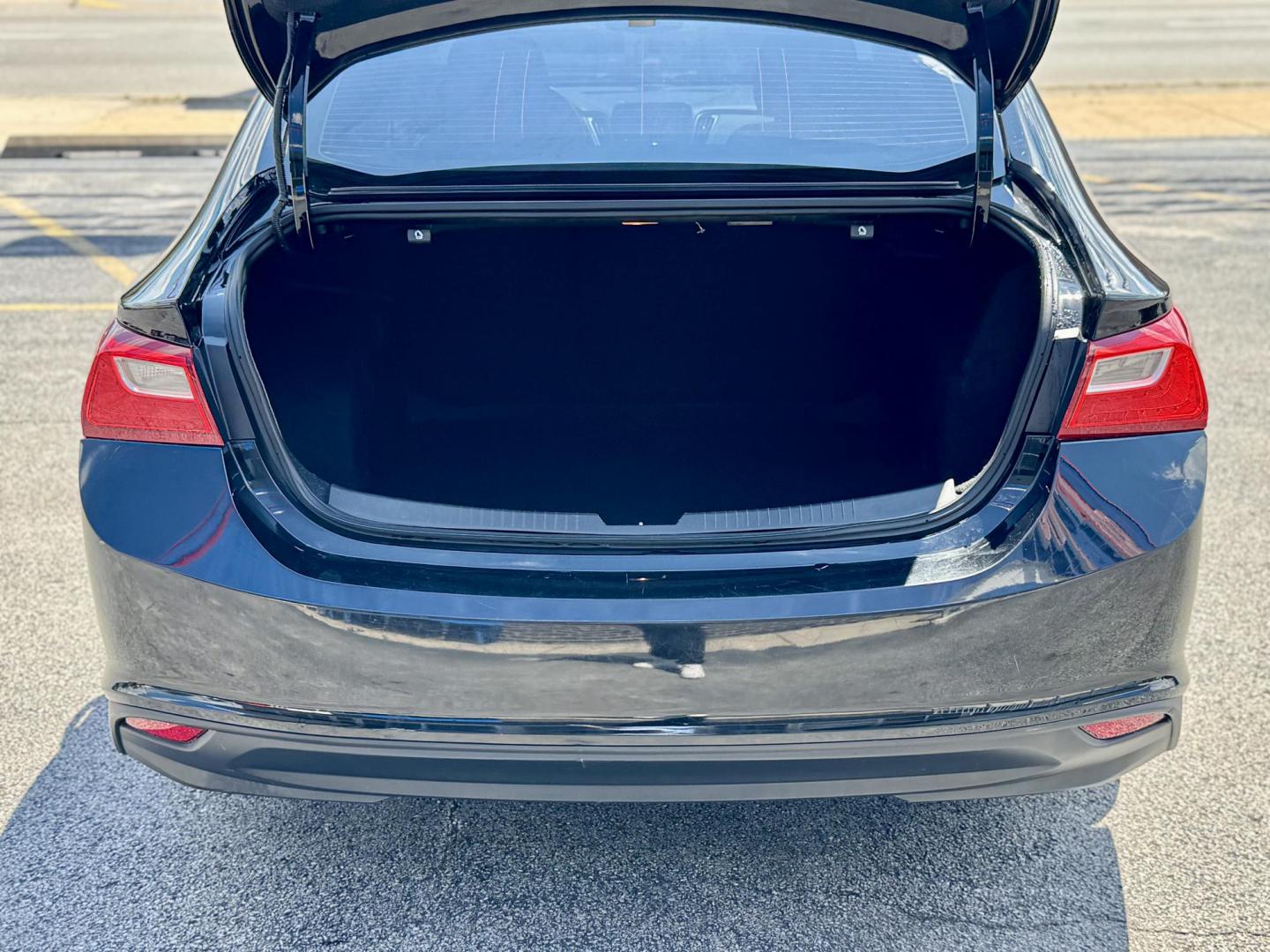 2017 BLACK Chevrolet Malibu 1FL (1G1ZC5ST0HF) with an 1.5L L4 DOHC 16V engine, 6A transmission, located at 7600 S Western Ave., Chicago, IL, 60620, (773) 918-3980, 0.000000, 0.000000 - Photo#3