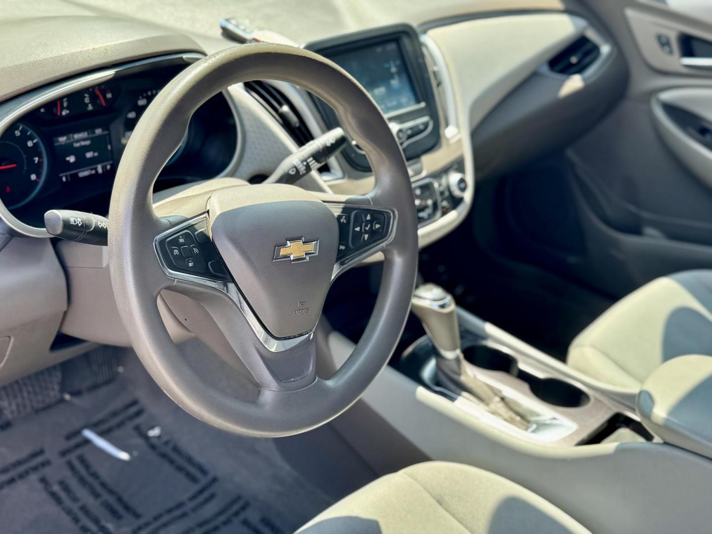 2017 BLACK Chevrolet Malibu 1FL (1G1ZC5ST0HF) with an 1.5L L4 DOHC 16V engine, 6A transmission, located at 7600 S Western Ave., Chicago, IL, 60620, (773) 918-3980, 0.000000, 0.000000 - Photo#4