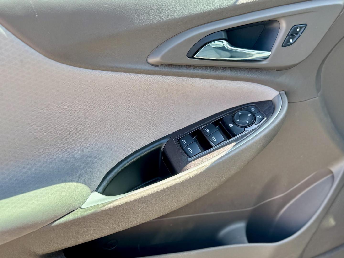 2022 GRAY Chevrolet Malibu LT (1G1ZD5ST6NF) with an 1.5L L4 DOHC 16V engine, 6A transmission, located at 7600 S Western Ave., Chicago, IL, 60620, (773) 918-3980, 0.000000, 0.000000 - Photo#11