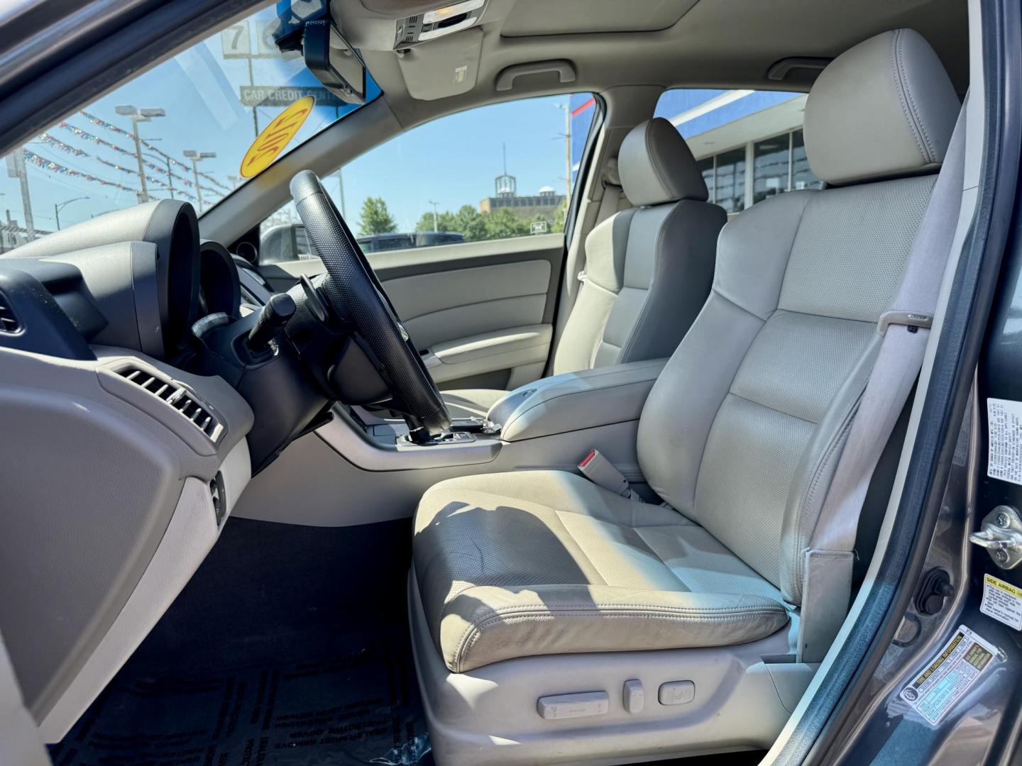 2012 GRAY Acura RDX 5-Spd AT SH-AWD (5J8TB1H29CA) with an 2.3L L4 DOHC 16V engine, 5-Speed Automatic transmission, located at 7600 S Western Ave., Chicago, IL, 60620, (773) 918-3980, 0.000000, 0.000000 - Photo#8