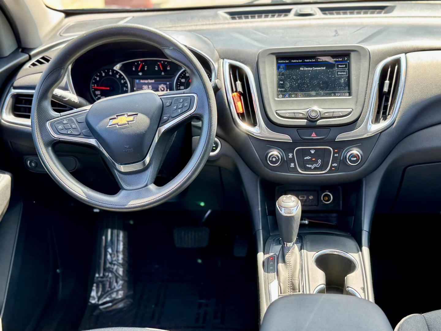 2019 BLACK Chevrolet Equinox LT AWD (2GNAXUEV2K6) with an 1.5L L4 DOHC 16V TURBO engine, 6A transmission, located at 7600 S Western Ave., Chicago, IL, 60620, (773) 918-3980, 0.000000, 0.000000 - Photo#6