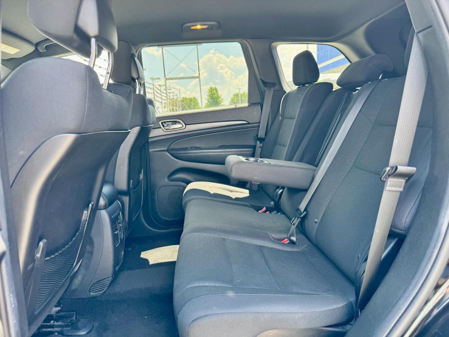 2014 BLACK Jeep Grand Cherokee Laredo 2WD (1C4RJEAG3EC) with an 3.6L V6 DOHC 24V engine, 5-Speed Automatic transmission, located at 7600 S Western Ave., Chicago, IL, 60620, (773) 918-3980, 0.000000, 0.000000 - Photo#10