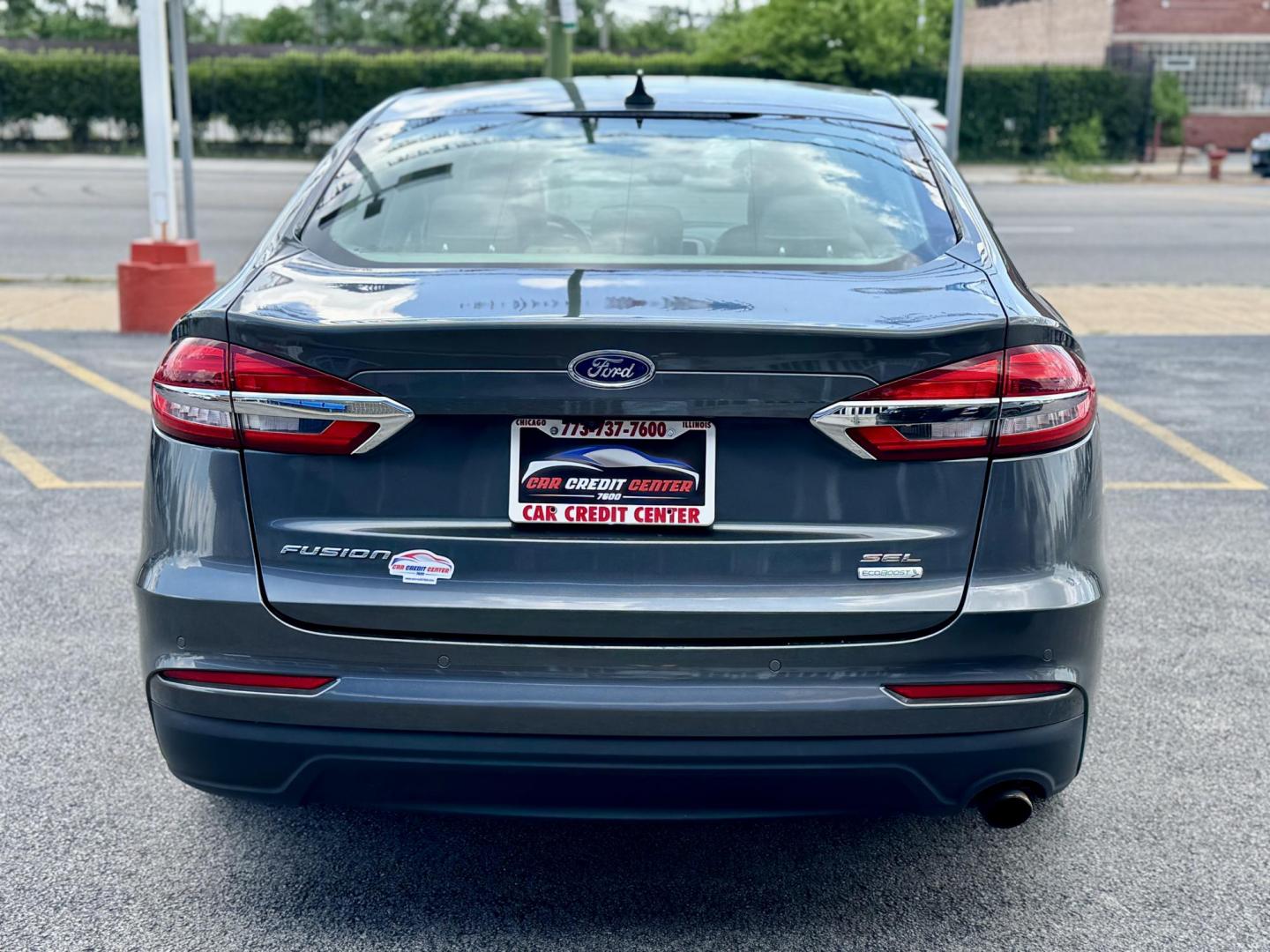 2020 GRAY Ford Fusion SEL (3FA6P0CD6LR) with an 1.5L L4 DOHC 16V engine, 6A transmission, located at 7600 S Western Ave., Chicago, IL, 60620, (773) 918-3980, 0.000000, 0.000000 - Photo#3