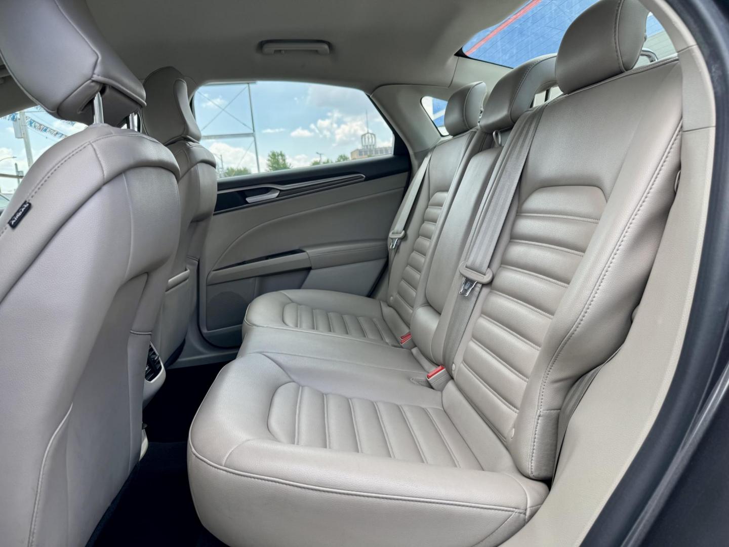 2020 GRAY Ford Fusion SEL (3FA6P0CD6LR) with an 1.5L L4 DOHC 16V engine, 6A transmission, located at 7600 S Western Ave., Chicago, IL, 60620, (773) 918-3980, 0.000000, 0.000000 - Photo#10