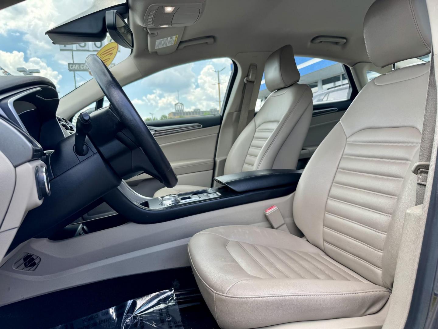 2020 GRAY Ford Fusion SEL (3FA6P0CD6LR) with an 1.5L L4 DOHC 16V engine, 6A transmission, located at 7600 S Western Ave., Chicago, IL, 60620, (773) 918-3980, 0.000000, 0.000000 - Photo#7
