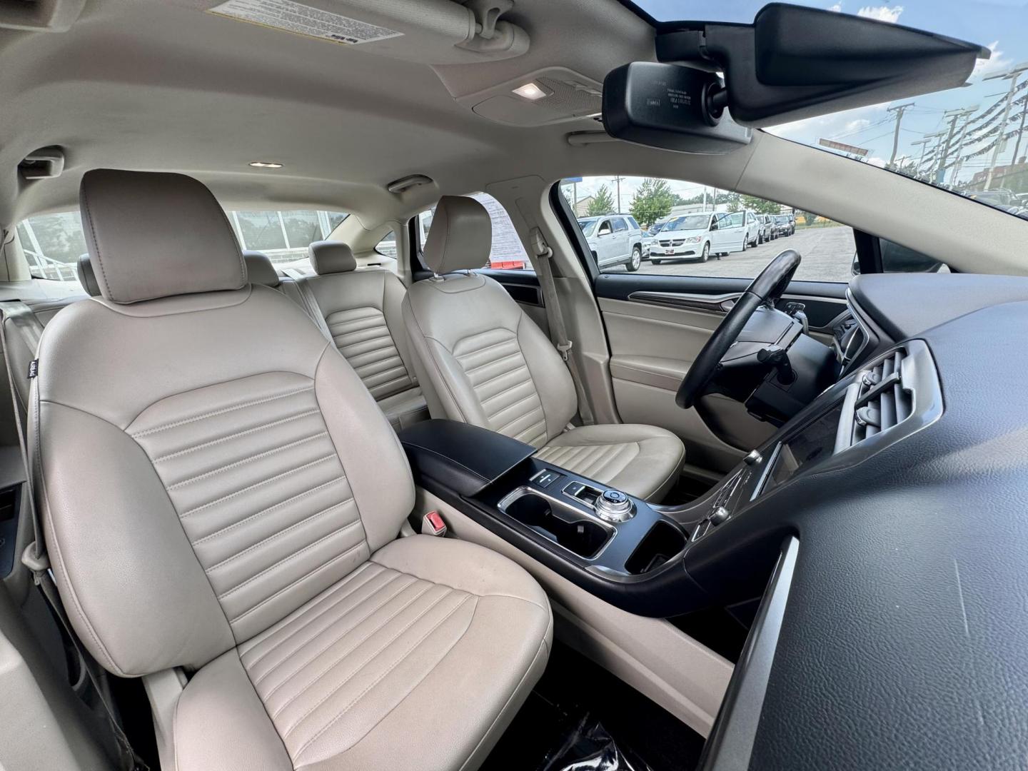 2020 GRAY Ford Fusion SEL (3FA6P0CD6LR) with an 1.5L L4 DOHC 16V engine, 6A transmission, located at 7600 S Western Ave., Chicago, IL, 60620, (773) 918-3980, 0.000000, 0.000000 - Photo#9