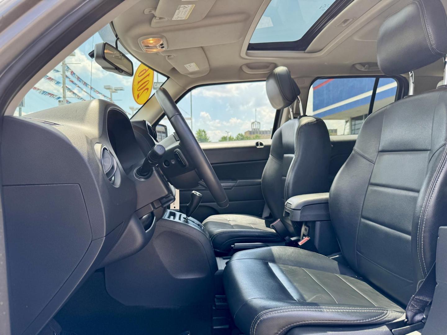 2016 SILVER Jeep Patriot Latitude 2WD (1C4NJPFA9GD) with an 2.0L L4 DOHC 16V engine, located at 7600 S Western Ave., Chicago, IL, 60620, (773) 918-3980, 0.000000, 0.000000 - Photo#7