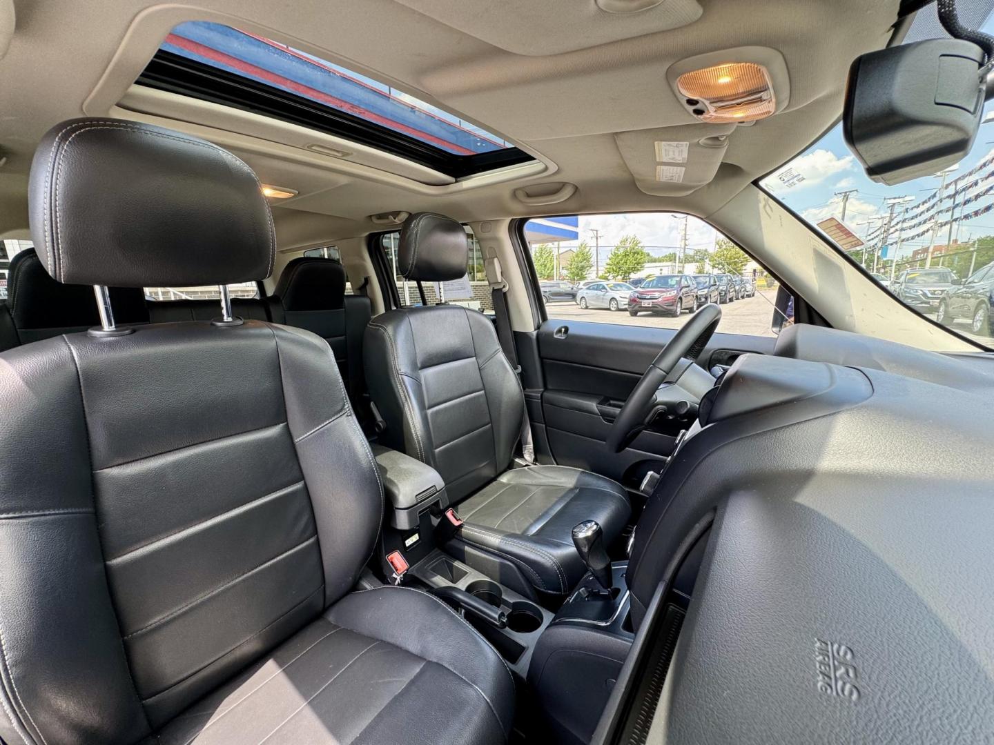2016 SILVER Jeep Patriot Latitude 2WD (1C4NJPFA9GD) with an 2.0L L4 DOHC 16V engine, located at 7600 S Western Ave., Chicago, IL, 60620, (773) 918-3980, 0.000000, 0.000000 - Photo#9