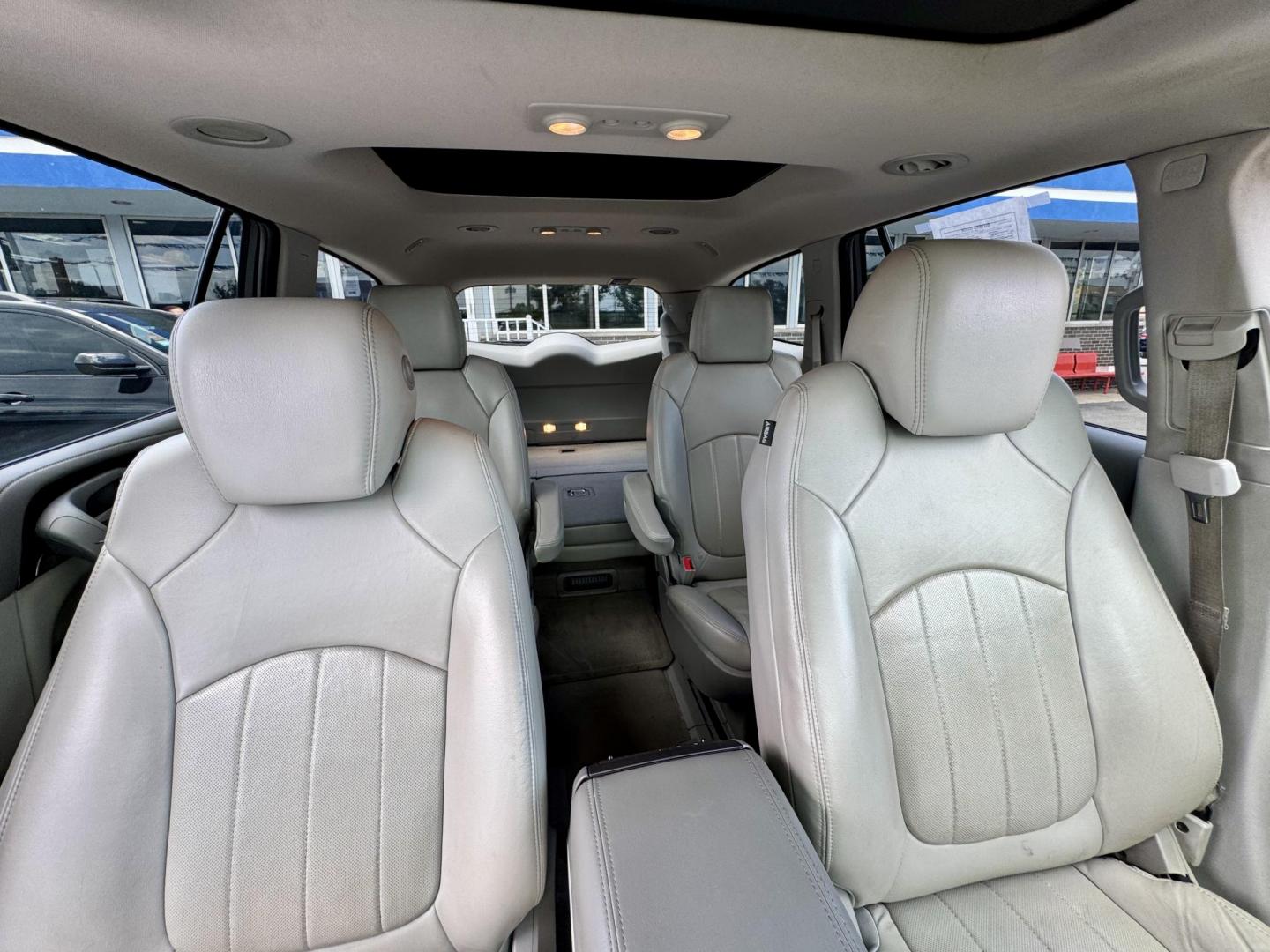 2016 WHITE Buick Enclave Premium AWD (5GAKVCKD2GJ) with an 3.6L V6 DOHC 24V engine, 6A transmission, located at 7600 S Western Ave., Chicago, IL, 60620, (773) 918-3980, 0.000000, 0.000000 - Photo#12