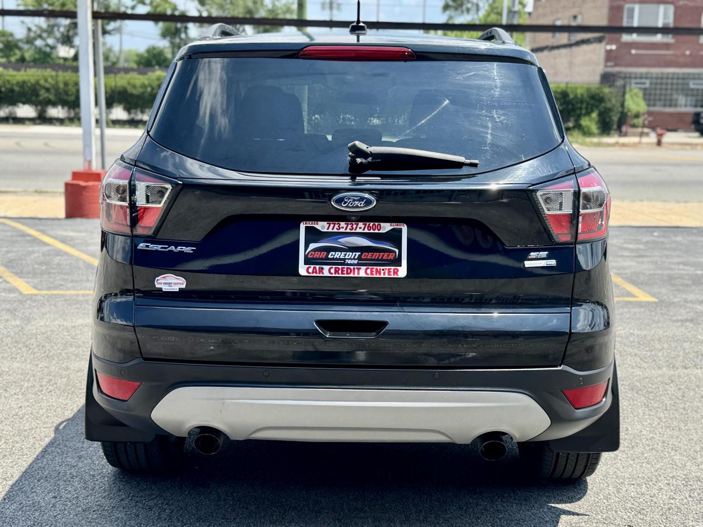 2017 BLACK Ford Escape SE 4WD (1FMCU9GD2HU) with an 1.5L L4 DOHC 16V engine, 6A transmission, located at 7600 S Western Ave., Chicago, IL, 60620, (773) 918-3980, 0.000000, 0.000000 - Photo#3