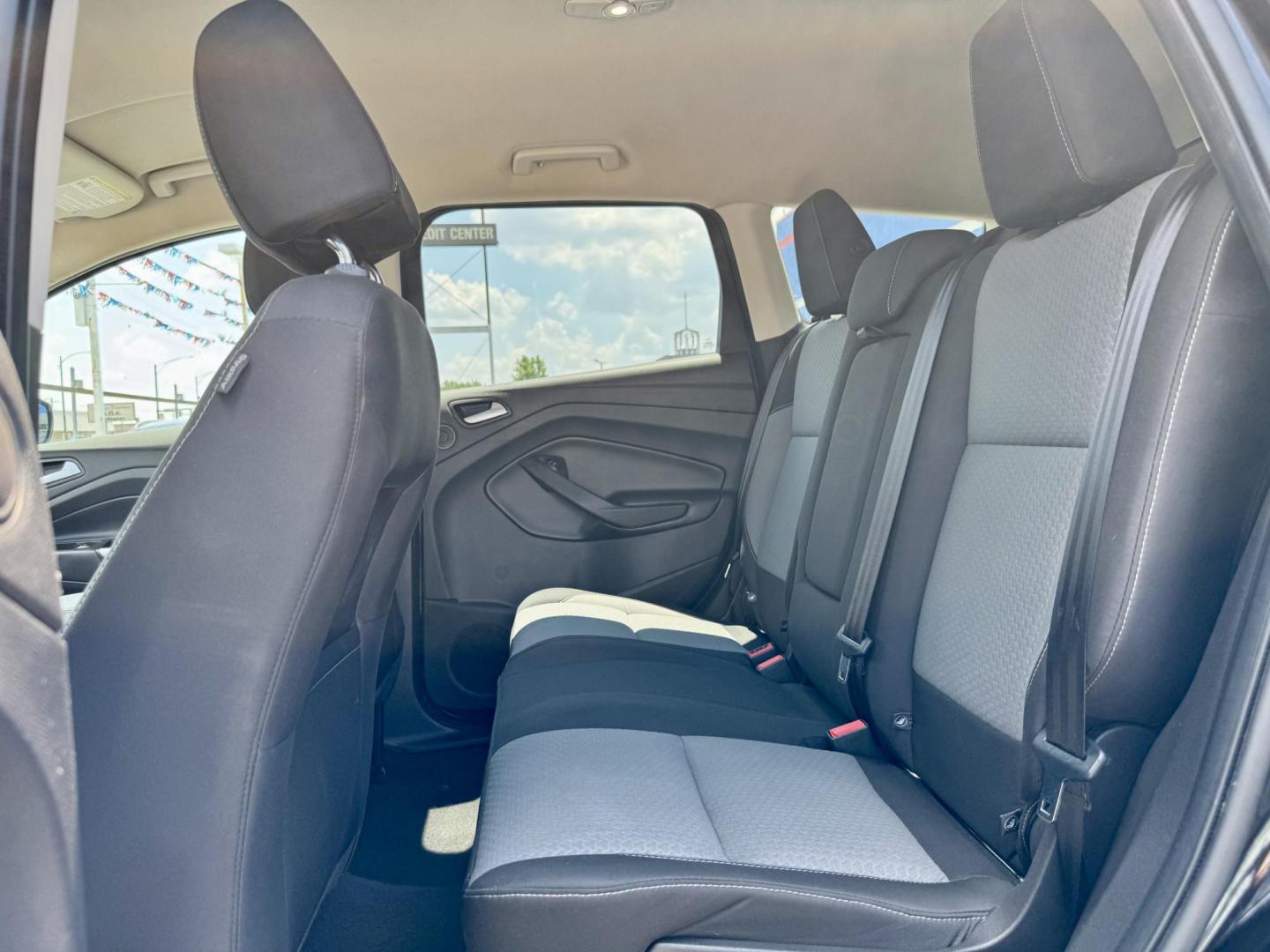 2017 BLACK Ford Escape SE 4WD (1FMCU9GD2HU) with an 1.5L L4 DOHC 16V engine, 6A transmission, located at 7600 S Western Ave., Chicago, IL, 60620, (773) 918-3980, 0.000000, 0.000000 - Photo#10
