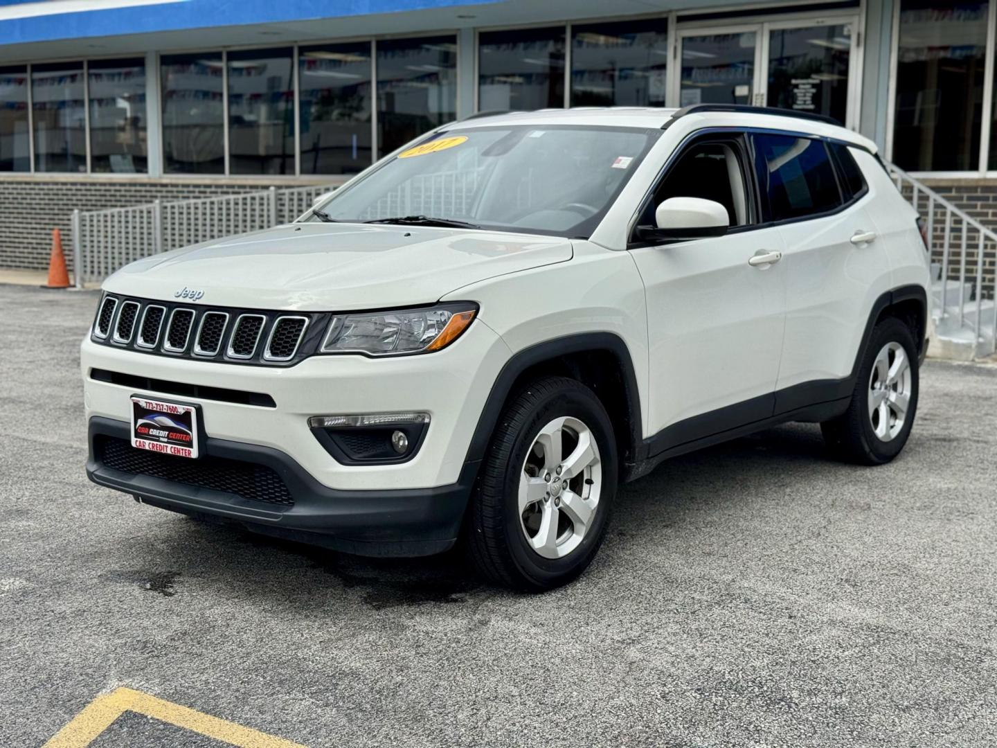 2017 WHITE Jeep Compass Sport 4WD (3C4NJDBB0HT) with an 2.4L L4 DOHC 16V engine, located at 7600 S Western Ave., Chicago, IL, 60620, (773) 918-3980, 0.000000, 0.000000 - Photo#2