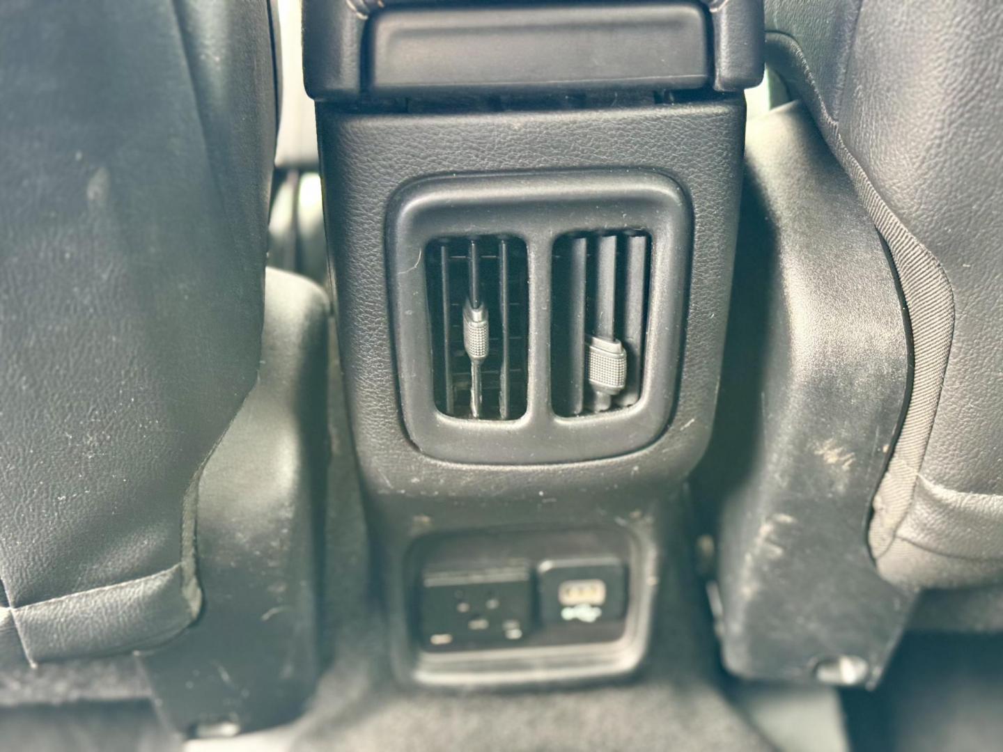 2017 WHITE Jeep Compass Sport 4WD (3C4NJDBB0HT) with an 2.4L L4 DOHC 16V engine, located at 7600 S Western Ave., Chicago, IL, 60620, (773) 918-3980, 0.000000, 0.000000 - Photo#14