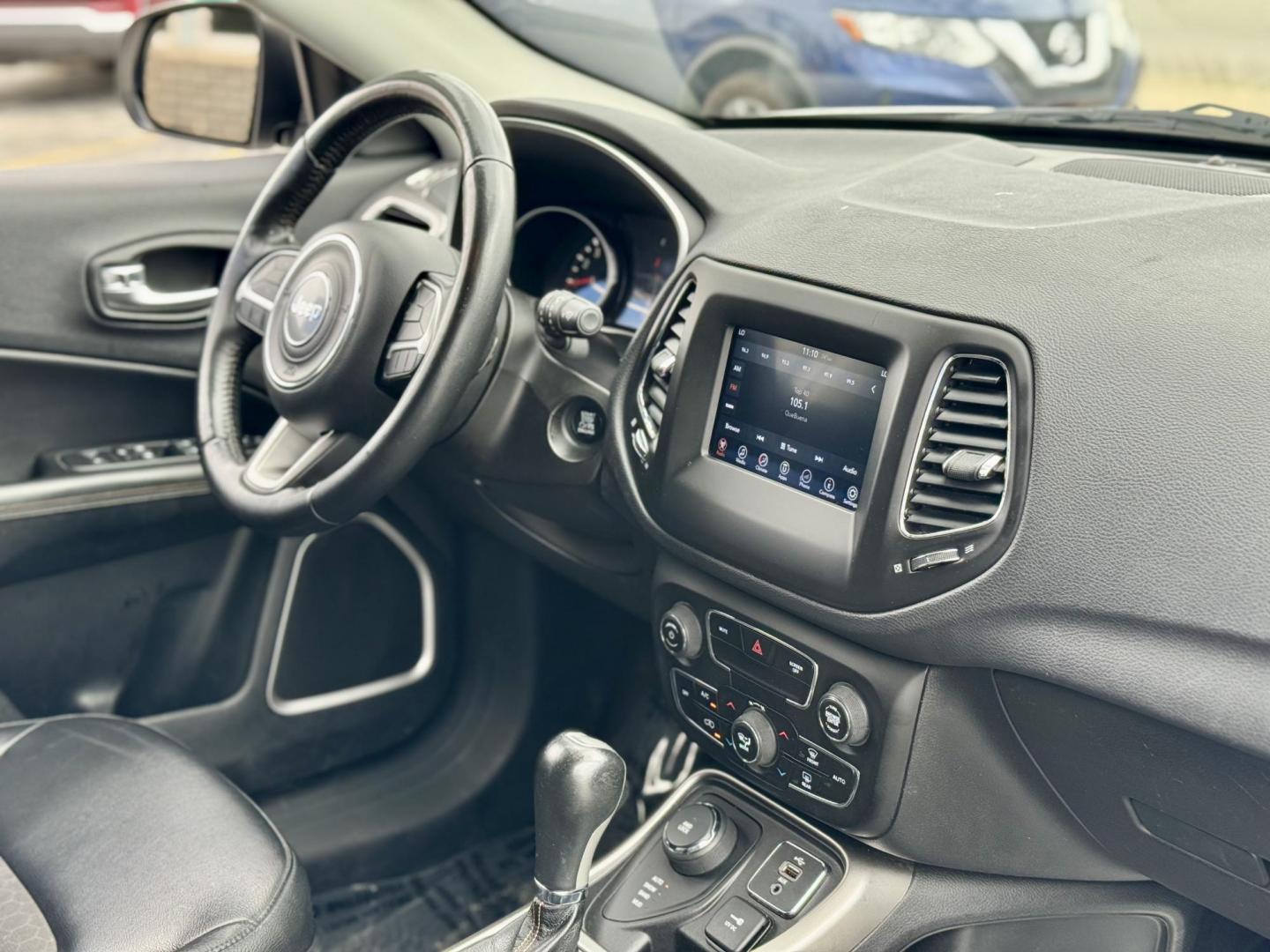 2017 WHITE Jeep Compass Sport 4WD (3C4NJDBB0HT) with an 2.4L L4 DOHC 16V engine, located at 7600 S Western Ave., Chicago, IL, 60620, (773) 918-3980, 0.000000, 0.000000 - Photo#8