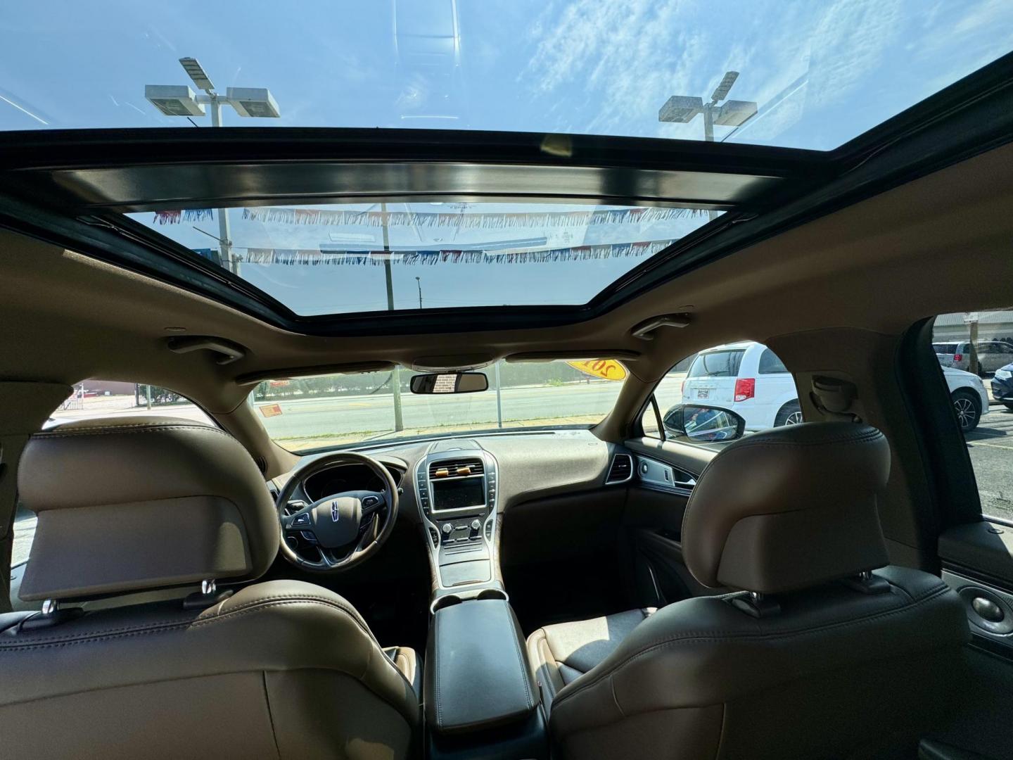 2016 BLACK Lincoln MKX Reserve AWD (2LMTJ8LP0GB) with an 2.7L V6 DOHC 24V engine, 6-Speed Automatic transmission, located at 7600 S Western Ave., Chicago, IL, 60620, (773) 918-3980, 0.000000, 0.000000 - Photo#11