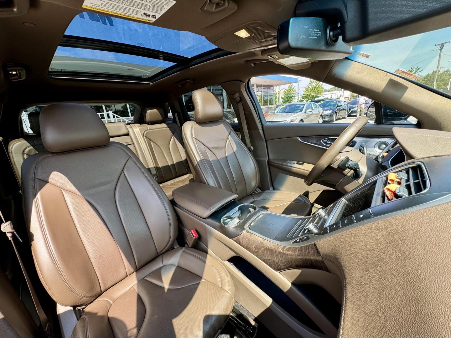 2016 BLACK Lincoln MKX Reserve AWD (2LMTJ8LP0GB) with an 2.7L V6 DOHC 24V engine, 6-Speed Automatic transmission, located at 7600 S Western Ave., Chicago, IL, 60620, (773) 918-3980, 0.000000, 0.000000 - Photo#9