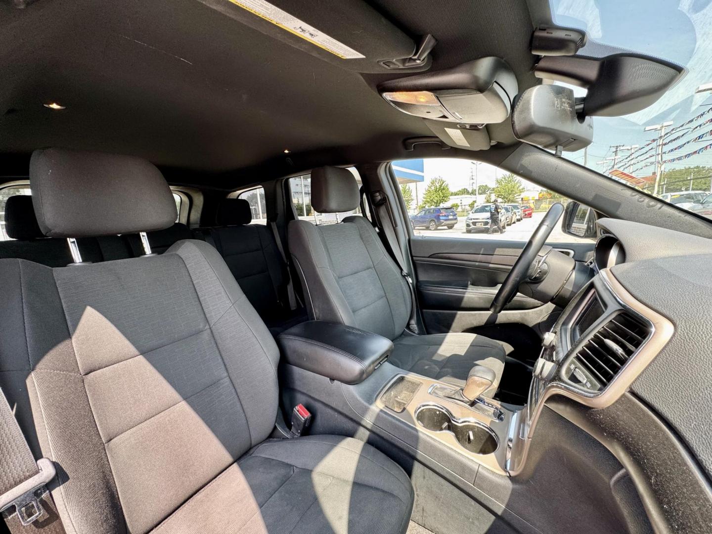 2016 GRAY Jeep Grand Cherokee Laredo 4WD (1C4RJFAG3GC) with an 3.6L V6 DOHC 24V engine, 8A transmission, located at 7600 S Western Ave., Chicago, IL, 60620, (773) 918-3980, 0.000000, 0.000000 - Photo#10