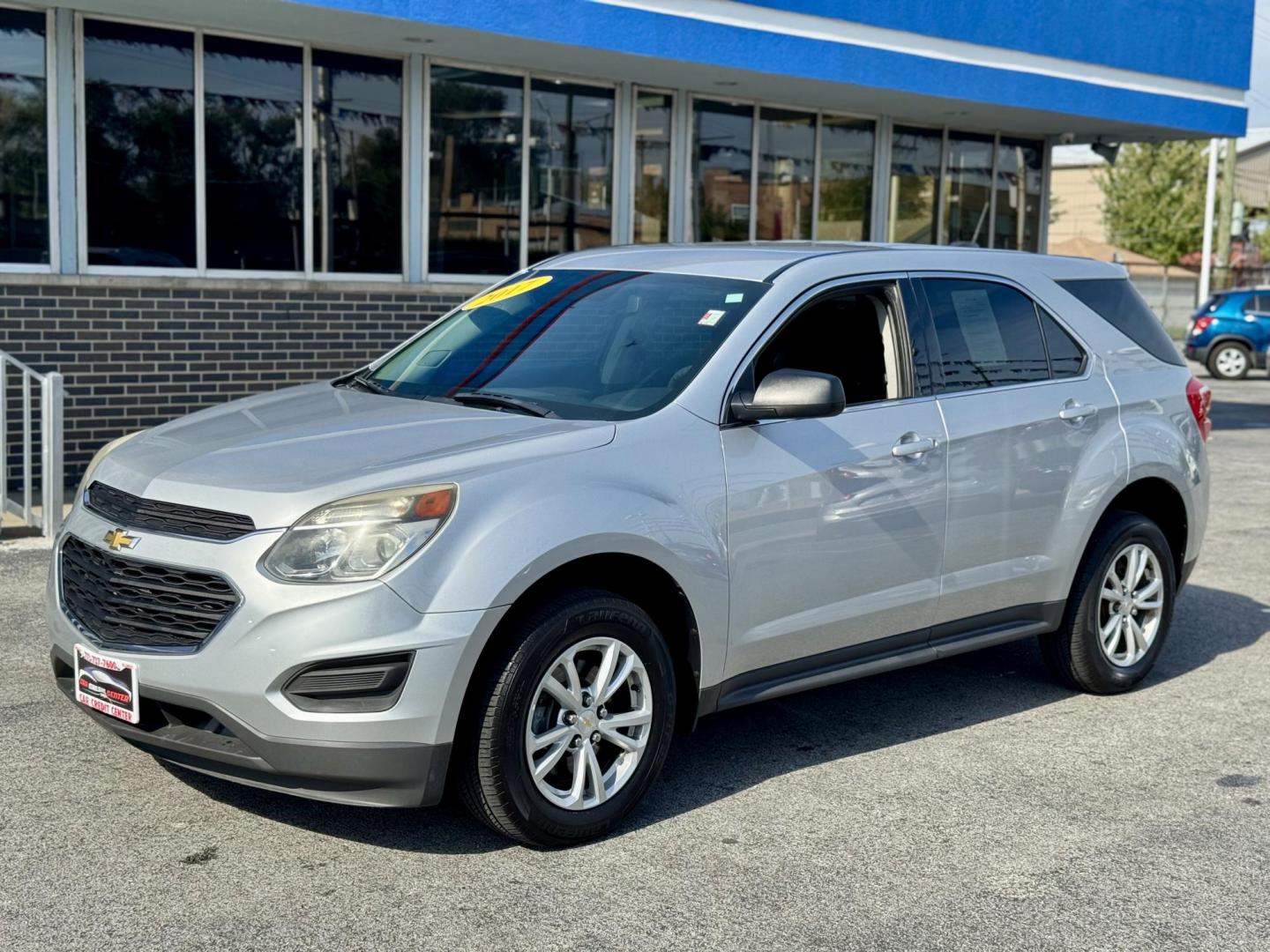 2017 SILVER Chevrolet Equinox LS AWD (2GNFLEEK4H6) with an 2.4L L4 DOHC 16V FFV engine, 6A transmission, located at 7600 S Western Ave., Chicago, IL, 60620, (773) 918-3980, 0.000000, 0.000000 - Photo#2