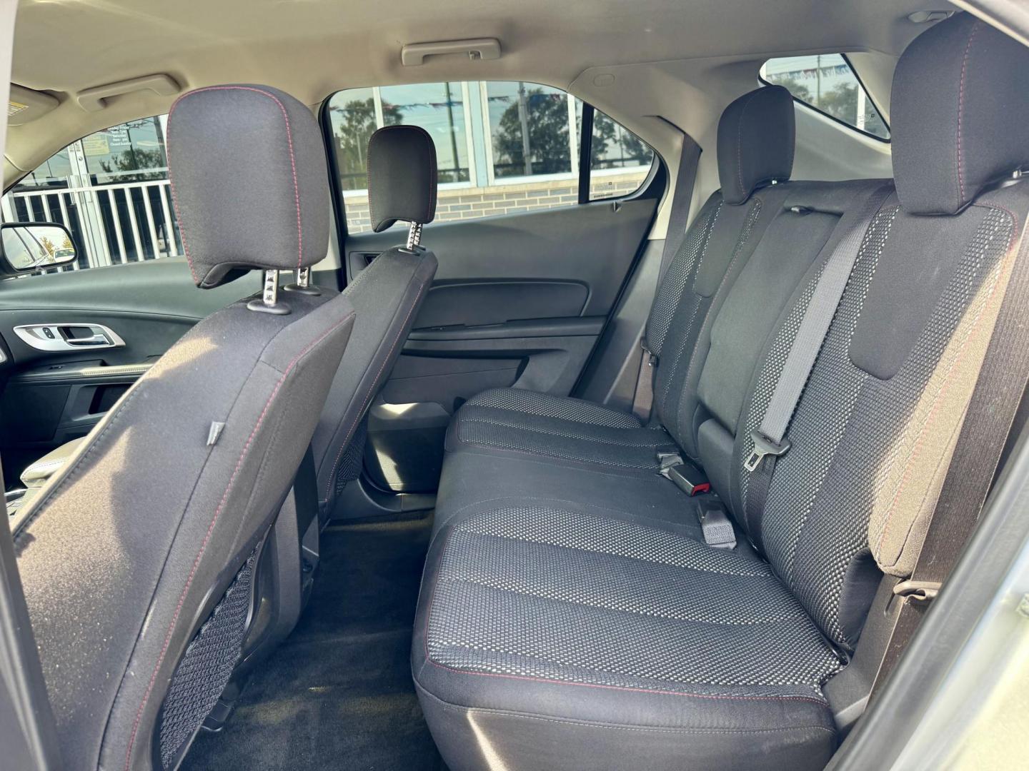 2017 SILVER Chevrolet Equinox LS AWD (2GNFLEEK4H6) with an 2.4L L4 DOHC 16V FFV engine, 6A transmission, located at 7600 S Western Ave., Chicago, IL, 60620, (773) 918-3980, 0.000000, 0.000000 - Photo#10