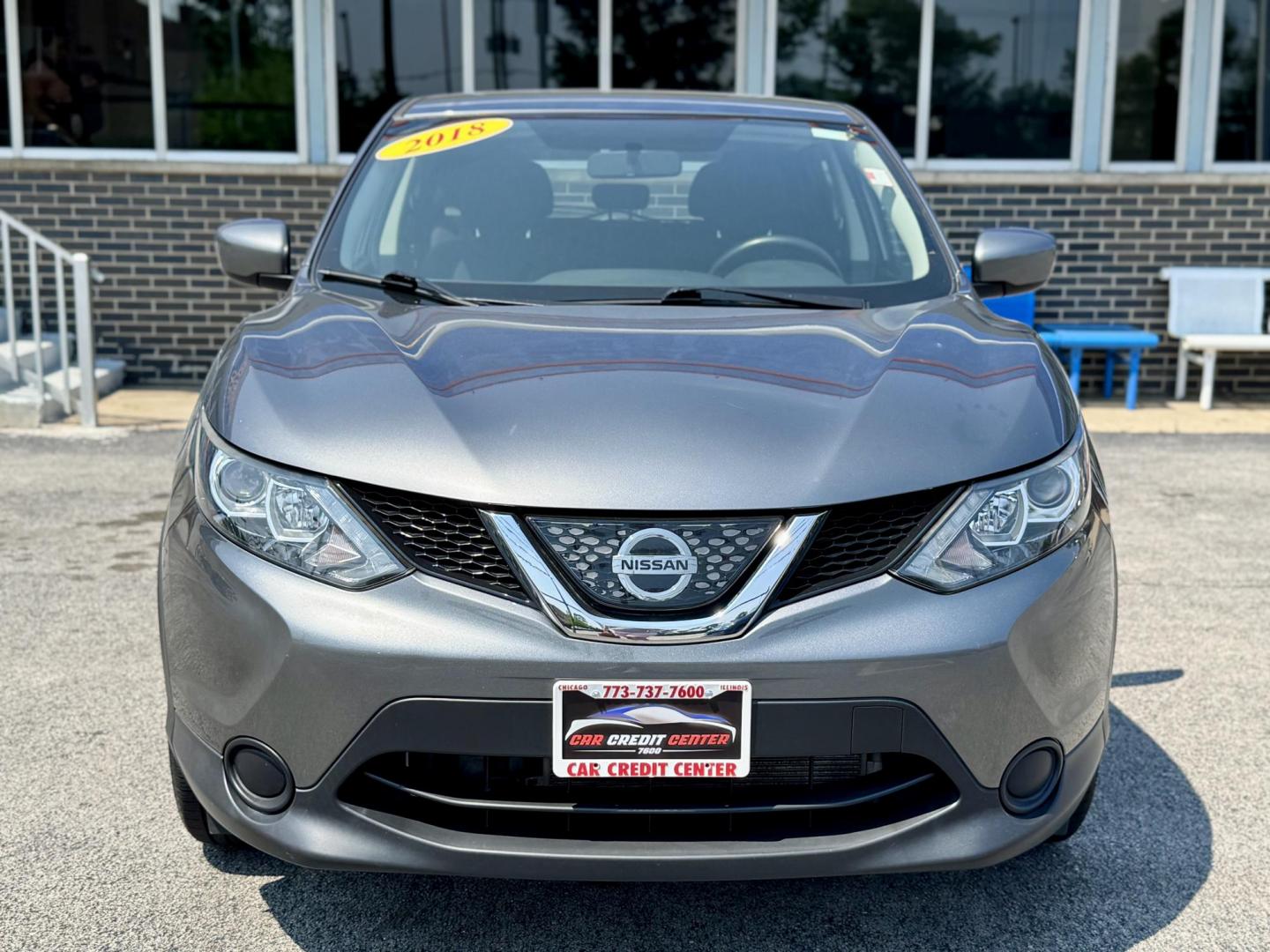 2018 GRAY Nissan Rogue Sport SL (JN1BJ1CPXJW) with an 2.0L L4 DOHC 16V engine, CVT transmission, located at 7600 S Western Ave., Chicago, IL, 60620, (773) 918-3980, 0.000000, 0.000000 - Photo#1