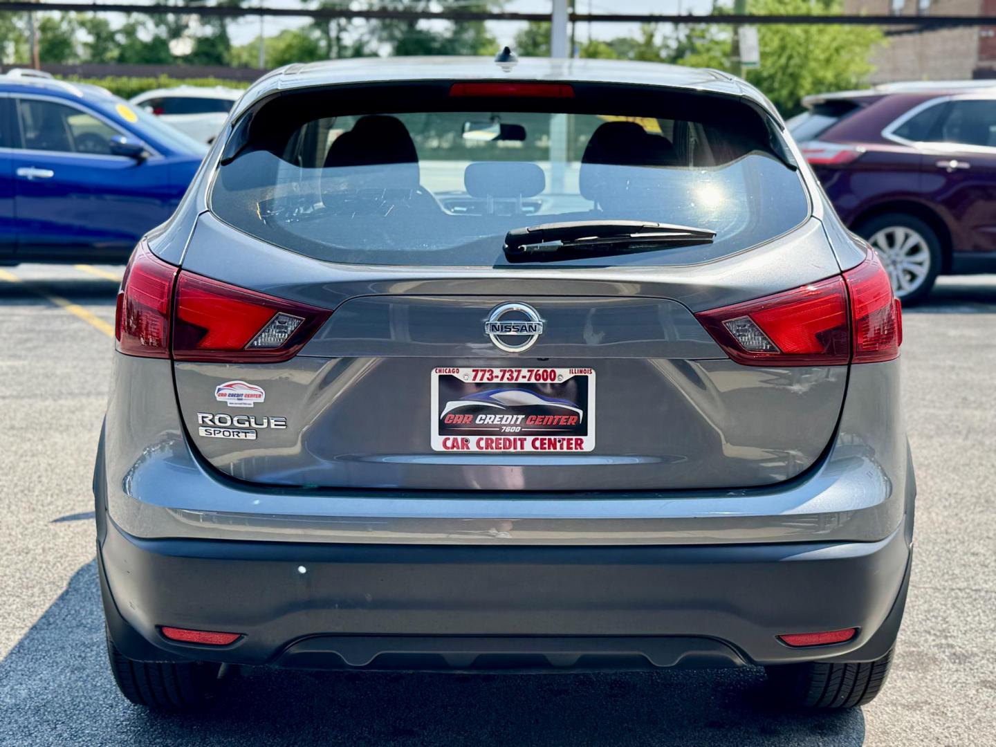 2018 GRAY Nissan Rogue Sport SL (JN1BJ1CPXJW) with an 2.0L L4 DOHC 16V engine, CVT transmission, located at 7600 S Western Ave., Chicago, IL, 60620, (773) 918-3980, 0.000000, 0.000000 - Photo#3