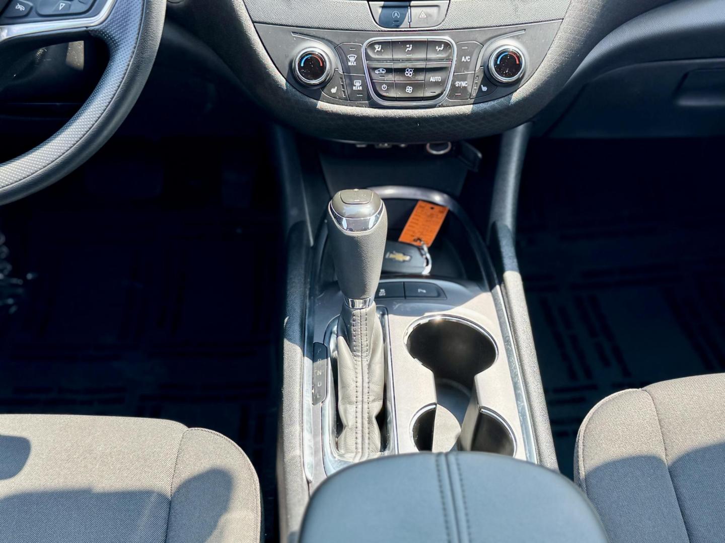 2020 GRAY Chevrolet Malibu LT (1G1ZD5ST7LF) with an 1.5L L4 DOHC 16V engine, 6A transmission, located at 7600 S Western Ave., Chicago, IL, 60620, (773) 918-3980, 0.000000, 0.000000 - Photo#10