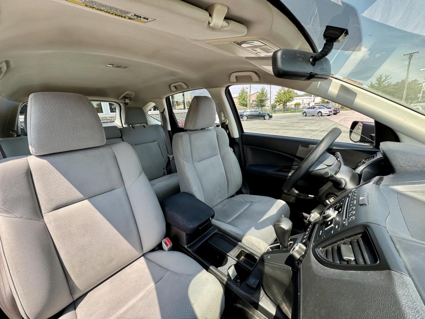 2015 RED Honda CR-V LX 4WD (5J6RM4H36FL) with an 2.4L L4 DOHC 16V engine, Continuously Variable Transmission transmission, located at 7600 S Western Ave., Chicago, IL, 60620, (773) 918-3980, 0.000000, 0.000000 - Photo#10
