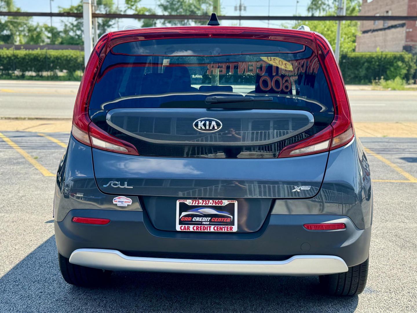 2020 GRAY Kia Soul S (KNDJ23AU3L7) with an 2.0L L4 DOHC 16V engine, CVT transmission, located at 7600 S Western Ave., Chicago, IL, 60620, (773) 918-3980, 0.000000, 0.000000 - Photo#3