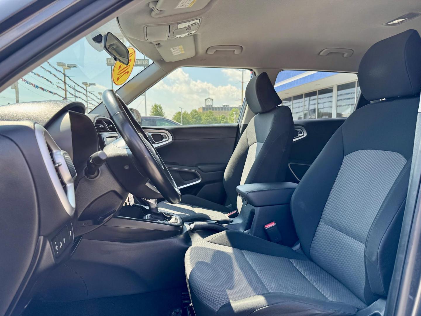 2020 GRAY Kia Soul S (KNDJ23AU3L7) with an 2.0L L4 DOHC 16V engine, CVT transmission, located at 7600 S Western Ave., Chicago, IL, 60620, (773) 918-3980, 0.000000, 0.000000 - Photo#7
