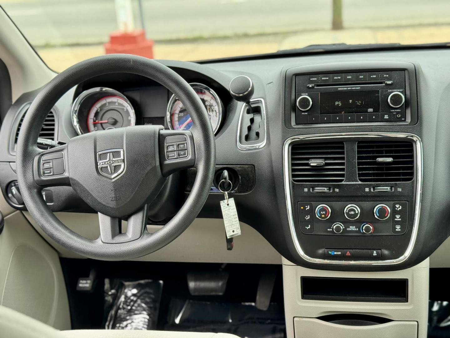 2013 BLUE Dodge Grand Caravan SE (2C4RDGBG9DR) with an 3.6L V6 DOHC 24V engine, 6-Speed Automatic transmission, located at 7600 S Western Ave., Chicago, IL, 60620, (773) 918-3980, 0.000000, 0.000000 - Photo#6