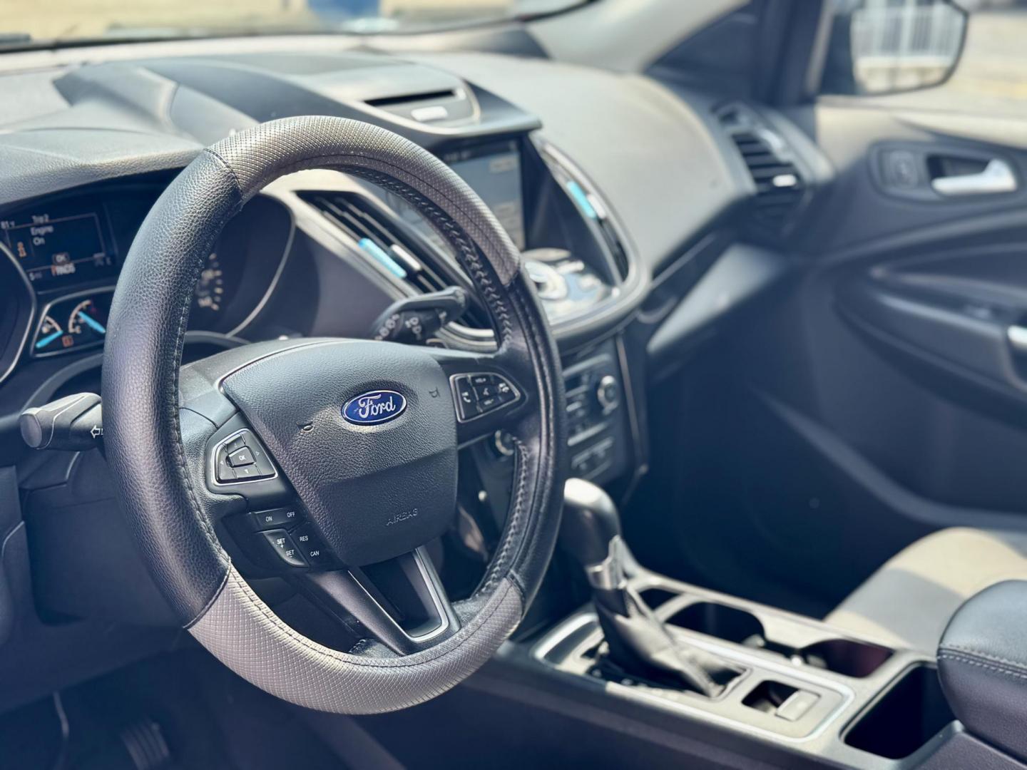 2017 GRAY Ford Escape Titanium FWD (1FMCU0J90HU) with an 2.0L L4 DOHC 16V engine, 6A transmission, located at 7600 S Western Ave., Chicago, IL, 60620, (773) 918-3980, 0.000000, 0.000000 - Photo#5