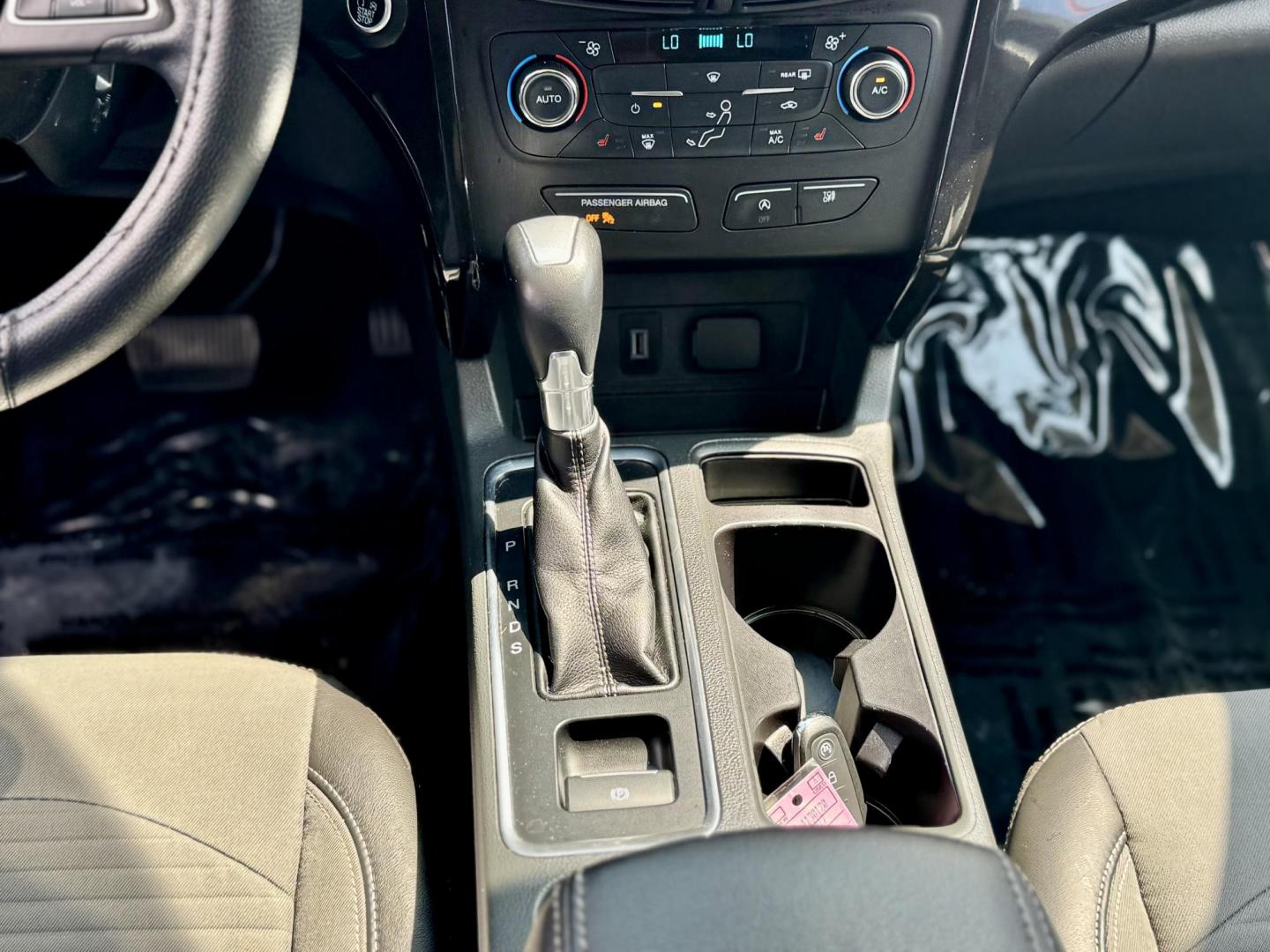 2017 GRAY Ford Escape Titanium FWD (1FMCU0J90HU) with an 2.0L L4 DOHC 16V engine, 6A transmission, located at 7600 S Western Ave., Chicago, IL, 60620, (773) 918-3980, 0.000000, 0.000000 - Photo#11