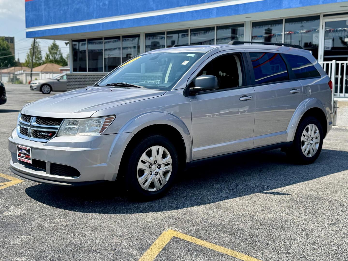 2018 SILVER Dodge Journey SE (3C4PDCAB2JT) with an 2.4L L4 DOHC 16V engine, 4A transmission, located at 7600 S Western Ave., Chicago, IL, 60620, (773) 918-3980, 0.000000, 0.000000 - Photo#2