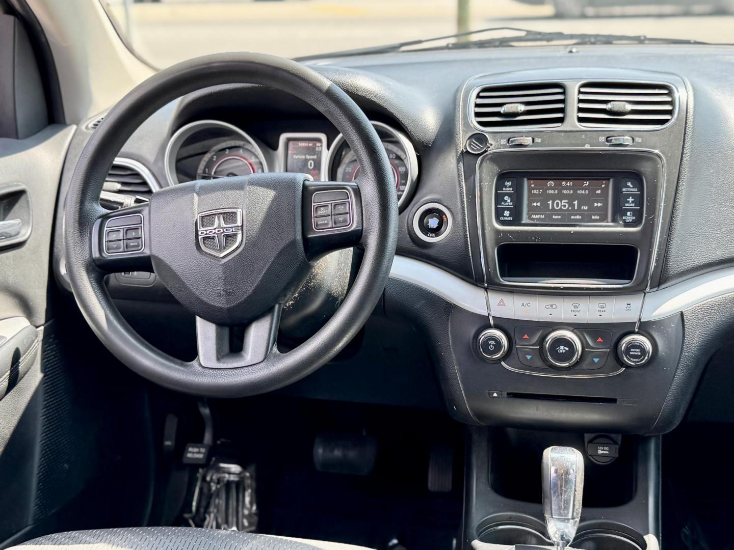 2018 SILVER Dodge Journey SE (3C4PDCAB2JT) with an 2.4L L4 DOHC 16V engine, 4A transmission, located at 7600 S Western Ave., Chicago, IL, 60620, (773) 918-3980, 0.000000, 0.000000 - Photo#6