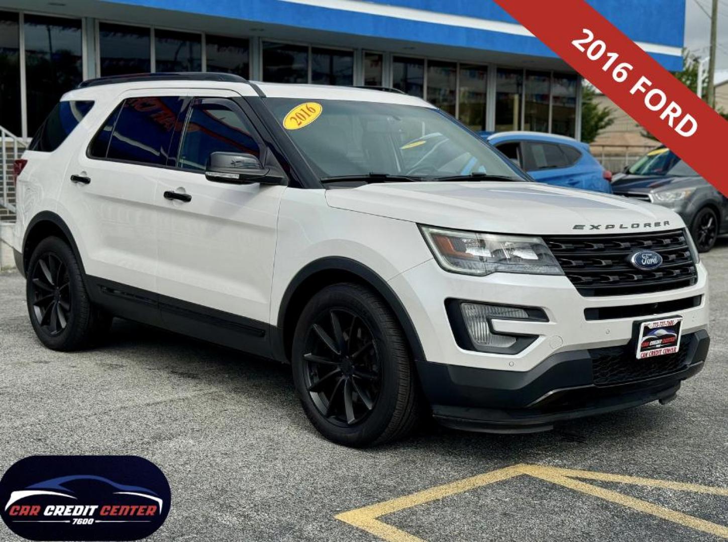 2016 WHITE Ford Explorer Sport 4WD (1FM5K8GT6GG) with an 3.5L V6 DOHC 24V engine, 6-Speed Automatic transmission, located at 7600 S Western Ave., Chicago, IL, 60620, (773) 918-3980, 0.000000, 0.000000 - Photo#0