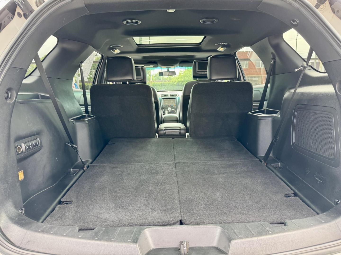 2016 WHITE Ford Explorer Sport 4WD (1FM5K8GT6GG) with an 3.5L V6 DOHC 24V engine, 6-Speed Automatic transmission, located at 7600 S Western Ave., Chicago, IL, 60620, (773) 918-3980, 0.000000, 0.000000 - Photo#5