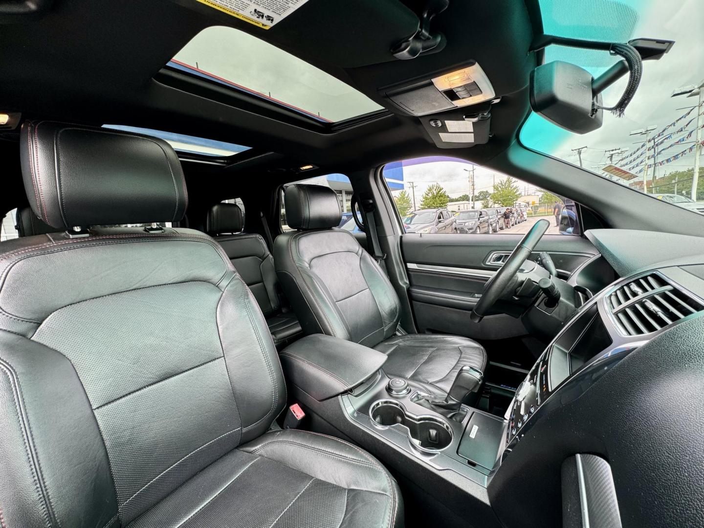 2016 WHITE Ford Explorer Sport 4WD (1FM5K8GT6GG) with an 3.5L V6 DOHC 24V engine, 6-Speed Automatic transmission, located at 7600 S Western Ave., Chicago, IL, 60620, (773) 918-3980, 0.000000, 0.000000 - Photo#10