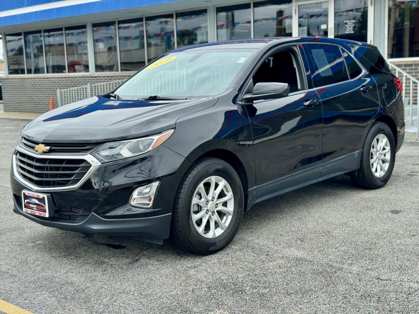 2019 BLACK Chevrolet Equinox LT 1.5 2WD (2GNAXKEV1K6) with an 1.5L L4 DIR DOHC 16V TURBO engine, 6A transmission, located at 7600 S Western Ave., Chicago, IL, 60620, (773) 918-3980, 0.000000, 0.000000 - Photo#2
