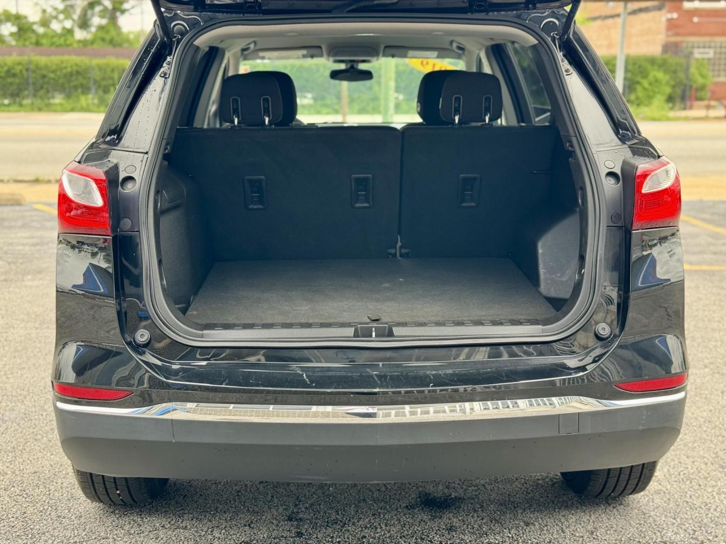 2019 BLACK Chevrolet Equinox LT 1.5 2WD (2GNAXKEV1K6) with an 1.5L L4 DIR DOHC 16V TURBO engine, 6A transmission, located at 7600 S Western Ave., Chicago, IL, 60620, (773) 918-3980, 0.000000, 0.000000 - Photo#4