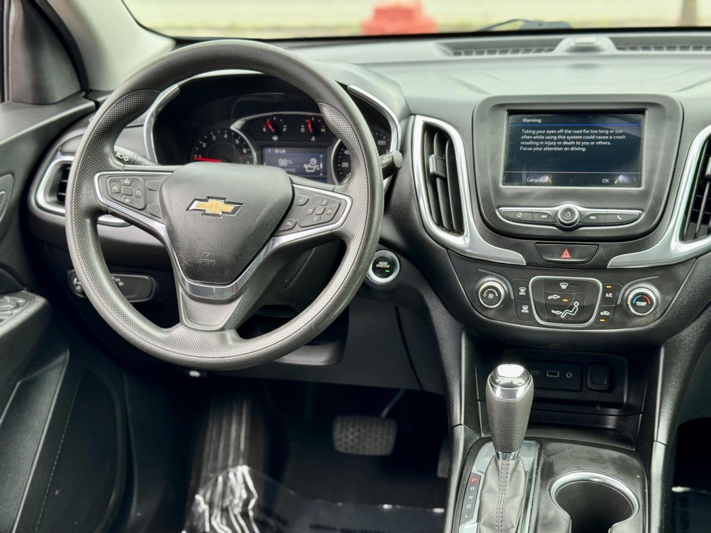 2019 BLACK Chevrolet Equinox LT 1.5 2WD (2GNAXKEV1K6) with an 1.5L L4 DIR DOHC 16V TURBO engine, 6A transmission, located at 7600 S Western Ave., Chicago, IL, 60620, (773) 918-3980, 0.000000, 0.000000 - Photo#6