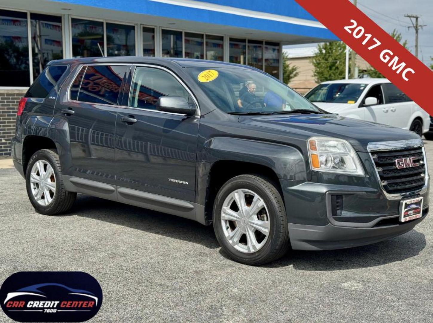 2017 GRAY GMC Terrain SLE1 FWD (2GKALMEK2H6) with an 2.4L L4 DOHC 16V engine, 6A transmission, located at 7600 S Western Ave., Chicago, IL, 60620, (773) 918-3980, 0.000000, 0.000000 - Photo#0