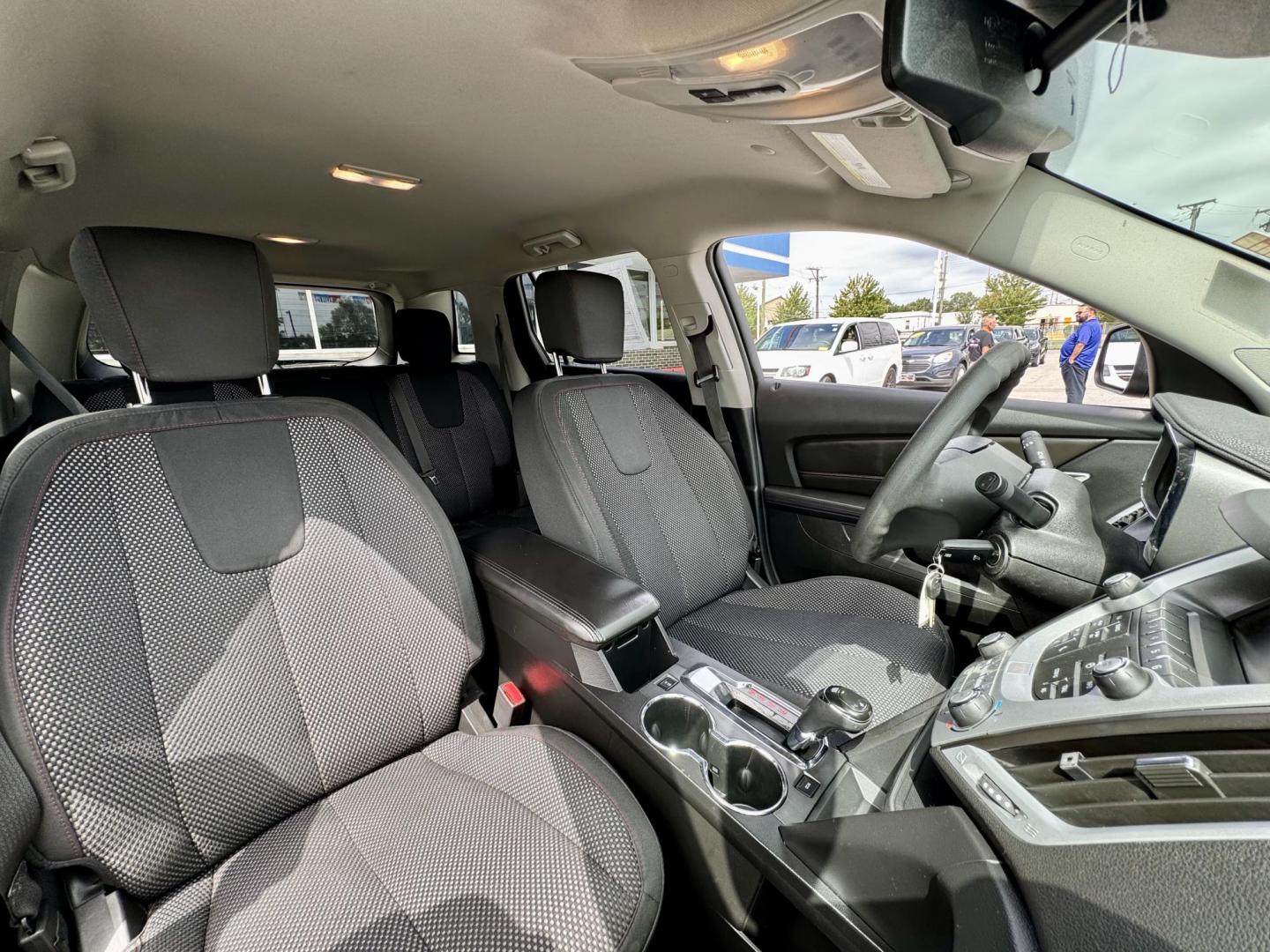 2017 GRAY GMC Terrain SLE1 FWD (2GKALMEK2H6) with an 2.4L L4 DOHC 16V engine, 6A transmission, located at 7600 S Western Ave., Chicago, IL, 60620, (773) 918-3980, 0.000000, 0.000000 - Photo#9