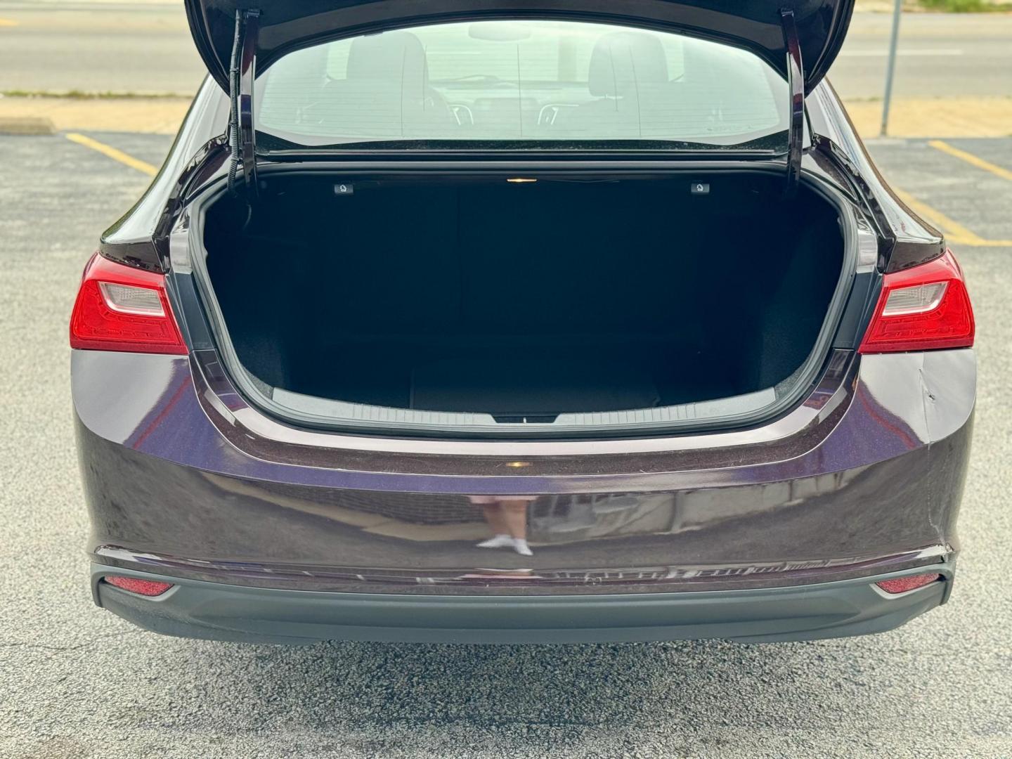 2020 RED Chevrolet Malibu LS (1G1ZB5ST0LF) with an 1.5L L4 DOHC 16V engine, 6A transmission, located at 7600 S Western Ave., Chicago, IL, 60620, (773) 918-3980, 0.000000, 0.000000 - Photo#4