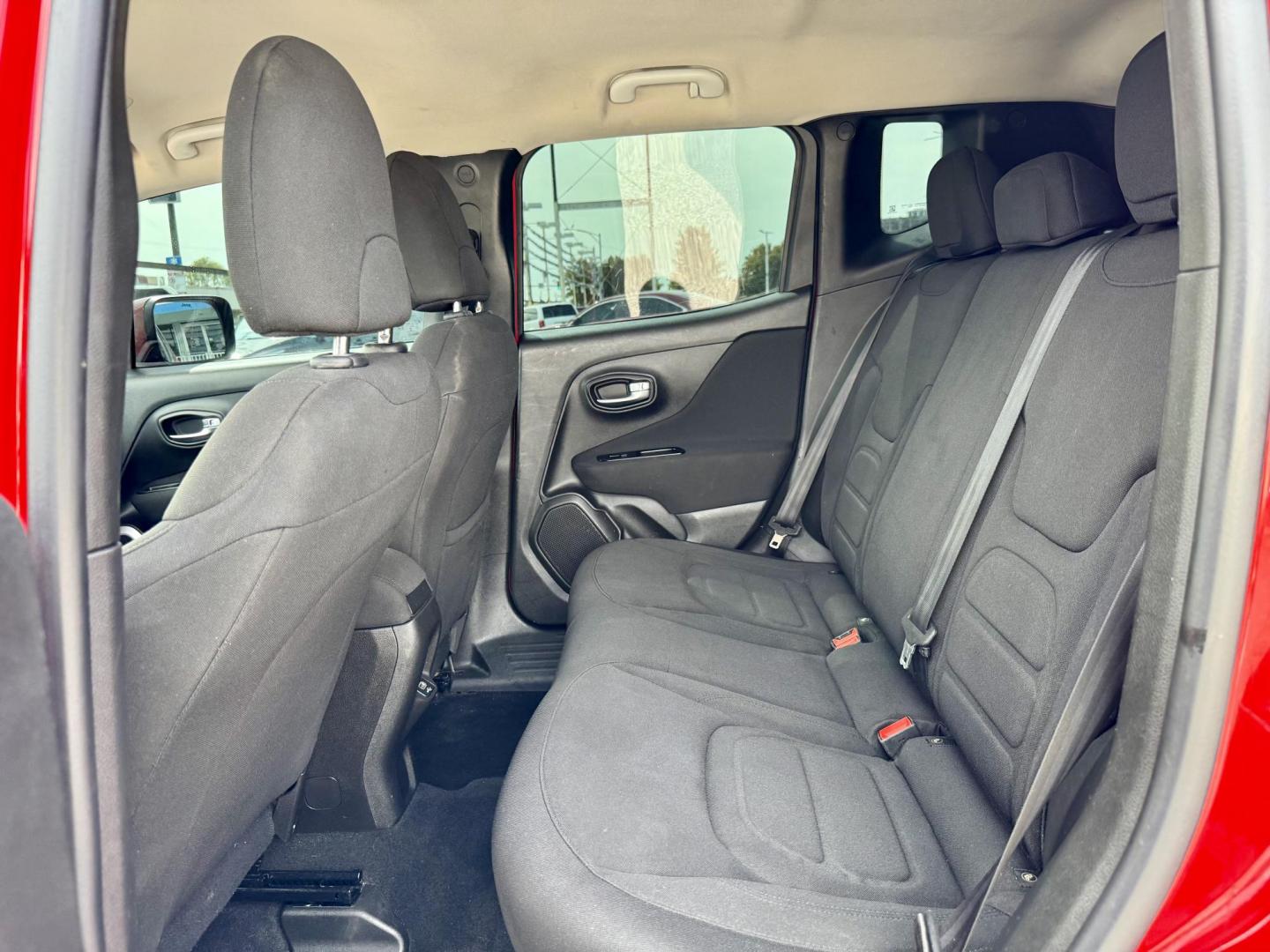 2021 RED Jeep Renegade Latitude (ZACNJCBB4MP) with an 2.4L L4 DOHC 16V engine, 9A transmission, located at 7600 S Western Ave., Chicago, IL, 60620, (773) 918-3980, 0.000000, 0.000000 - Photo#10