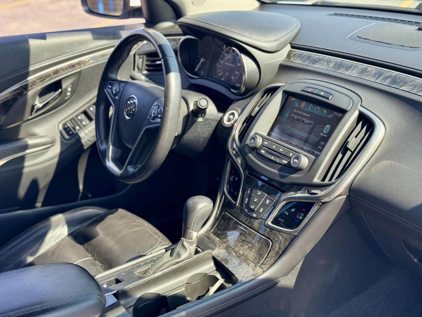 2015 WHITE Buick LaCrosse Leather Package (1G4GB5GR6FF) with an 2.4L L4 DOHC 16V engine, 6-Speed Automatic transmission, located at 7600 S Western Ave., Chicago, IL, 60620, (773) 918-3980, 0.000000, 0.000000 - Photo#8